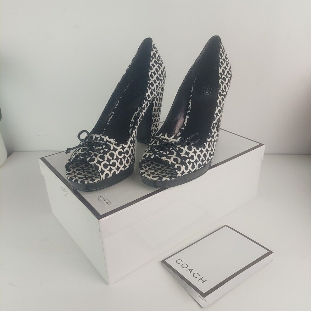 Coach Shoe Black And White Logo Print Open Toe Fat Heel Size 8.5